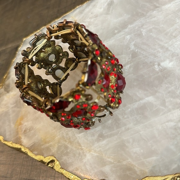 RED WOMEN BRACELET - Picture 11 of 14